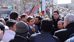 همتی: شرایط اقتصادی به تدریج بهبود می‌یابد