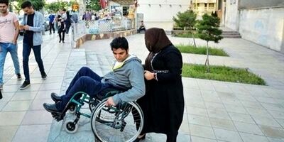 مناسب‌سازی اماکن، معابر و حمل و نقل عمومی برای معلولین
