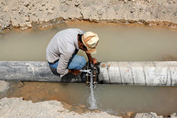 میزان کسری آب تهران برابر با نشت از شبکه توزیع است 