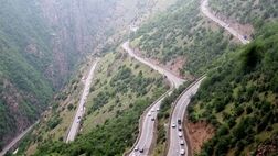 جاده کرج-چالوس دیگر تحمل حجم بالای تردد خودروها را ندارد