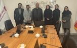 تقدیر از همکاران نوینی نویسنده مقاله برای همایش بیمه و توسعه
