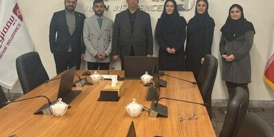 تقدیر از همکاران نوینی نویسنده مقاله برای همایش بیمه و توسعه
