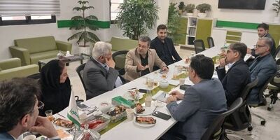 برگزاری چهارمین نشست هم اندیشی مدیران بیمه البرز با رؤسای تشکل های صنفی نمایندگان
