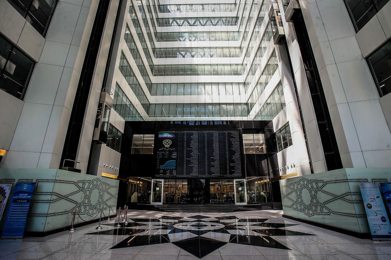 ورود ۸۱۶ میلیارد تومان پول حقیقی به صندوق‌های درآمد ثابت