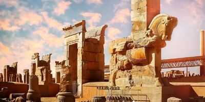 سند مالکیت مجموعه تاریخی تخت جمشید صادر می‌شود
