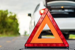 تصادف مرگبار راننده تویوتا به دلیل عدم استفاده از مثلث خطر

