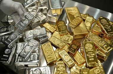 طلا در بازارهای جهانی تغییر مسیر داد