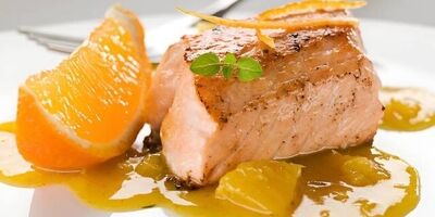 ماهی با سس پرتقال؛ یک غذای لاکچری اما راحت و ارزان! + طرز تهیه
