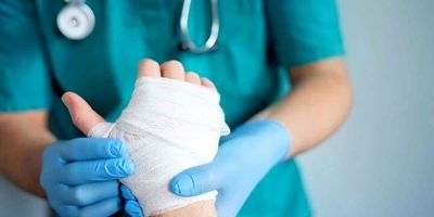 نجات ۳۰۰ نفر از زیر آوار ساختمان‌های آسیب‌دیده در جنگ رمضان
