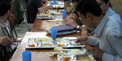 دانشجویان یارانه غذا خواهند گرفت