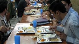 دانشجویان یارانه غذا خواهند گرفت