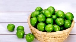 گوجه سبز نوبرانه کیلویی ۲ میلیون تومان