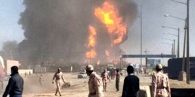 ۱۰۰۰ دستگاه کامیون در انفجار گمرک اسلام‌قلعه دچار حریق شدند