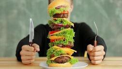 اشتباهات خطرناکی که باعث افزایش وزن است

