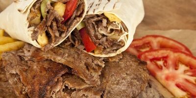 طرز تهیه اسکندر کباب اصیل ترکیه‌ای
