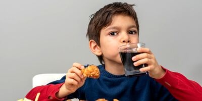 نوشابه گازدار بلای جان کودکان
