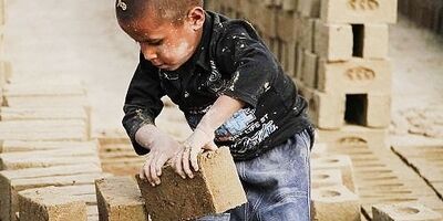 پرداختی سازمان‌های حمایتی به کودکان کار کمتر از درآمد آنها است