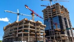 کدام شرکت ساختمانی بورسی بیش ترین زیان عملیاتی را داشت؟ 