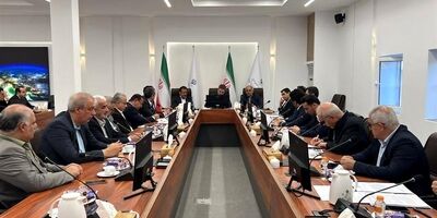 وزیر اقتصاد و مجموعه مدیریتی وزارت اقتصاد آماده همه گونه همکاری و کمک در جهت توسعه استان باظرفیت، مستعد و راهبردی بوشهر است

