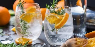در تابستان آب گازدار بنوشید