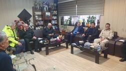 
جلسه قائم‌مقام بیمه دانا با فرماندهان فراجا و آموزش و پرورش آذربایجان غربی برای رسیدگی فوری به وضعیت مناطق زلزله‌زده
