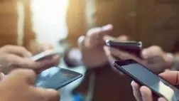 جزئیات کنترل سیستمی سابقه واردات تلفن‌همراه لوکس
