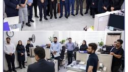 دیدار و گفت‌وگوی مدیرعامل و عضو هیئت‌مدیرۀ بیمه سرمد با مدیر و کارکنان مدیریت فناوری اطلاعات به مناسبت روز فناوری اطلاعات
