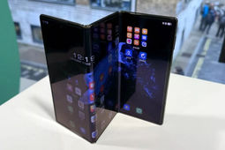 گوشی تاشو سه‌تکه سامسونگ احتمالاً در بازارهای جهانی عرضه خواهد شد
