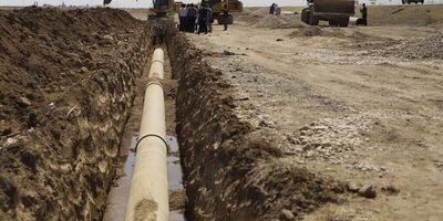 تولیدپمپ انتقال آب دریای عمان به اصفهان به "پمپ سازی ایران" سپرده شد