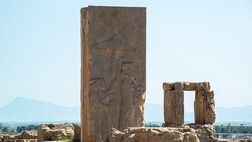 نقش برجسته های تخت جمشید 