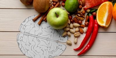 ۱۰ خوراکی مفید برای پیشگیری از آلزایمر
