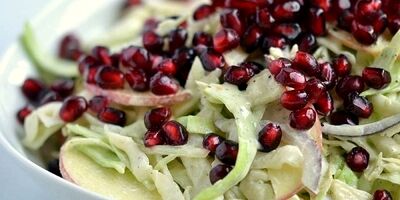 طرز تهیه سالاد انار و کلم برای مهمانی شب یلدا
