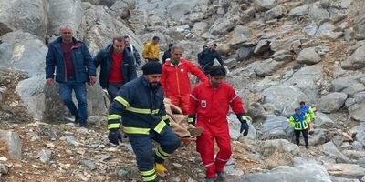 نجات زن ۴۵ ساله تهرانی از ارتفاعات کوه نمک