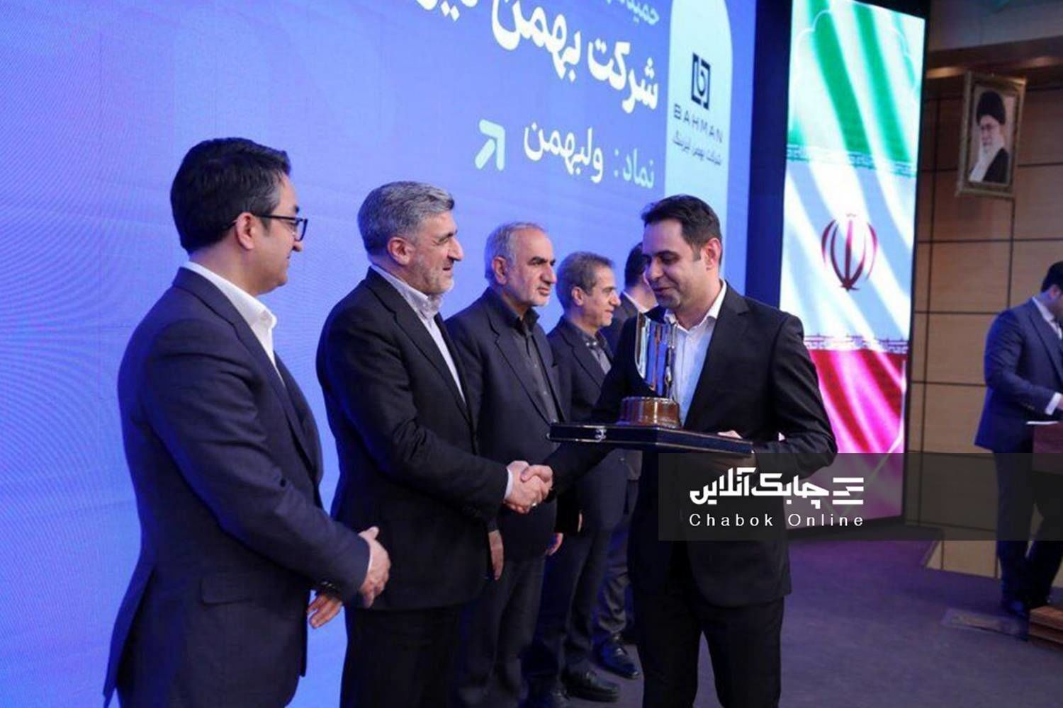 "بهمن "در اتوبان صنعت لیزینگ تخته گاز رفت

