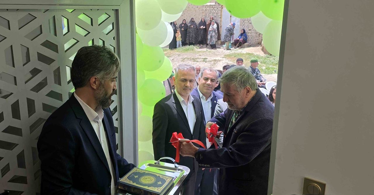 افتتاح خانه بهداشت بانک مهر ایران در روستای قزلیجه استان مرکزی
