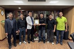 استخدام قهرمان کشتی جهان در بیمه البرز
