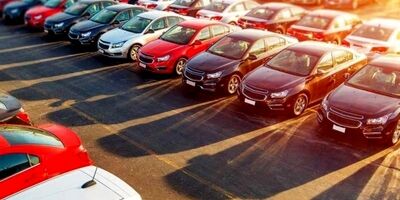 قیمت خودرو در بازار آزاد سه شنبه ۳۰ آبان ۱۴۰۲ 
