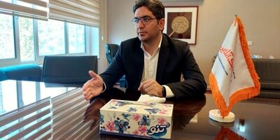 تعداد اندکی از داروخانه ها با شرکت های بیمه ای طرف قرارداد هستند