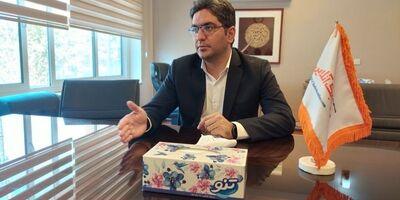 تعداد اندکی از داروخانه ها با شرکت های بیمه ای طرف قرارداد هستند