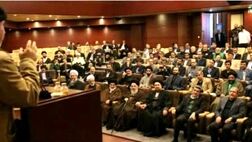 اختتامیه اولین دوره مسابقات قرآنی کارکنان بانک صادرات ایران در مرقد مطهر امام خمینی(ره) برگزار شد.