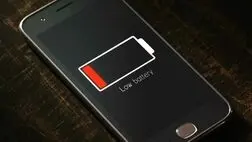 ۸ نکته برای جلوگیری از تمام‌شدن باتری گوشی در سفر
