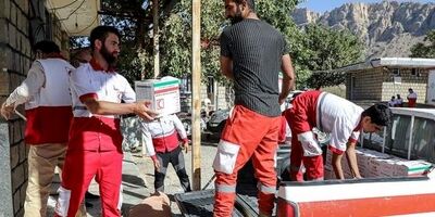 تلاش شبانه‌روزی برای خدمت‌رسانی به مناطق زلزله‌زده ادامه دارد