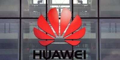 سود شش ماهه هواوی نصف شد