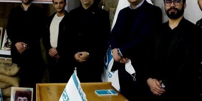«میز خدمت» بیمه دی در مصلی شهر اردبیل
