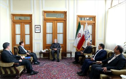 دیدار لاریجانی با مدیران بیمه مرکزی