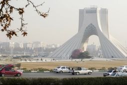 هوای تهران آلوده است؛ ۳ ایستگاه در وضعیت قرمز

