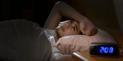 چند ساعت خواب شبانه نیاز داریم؟