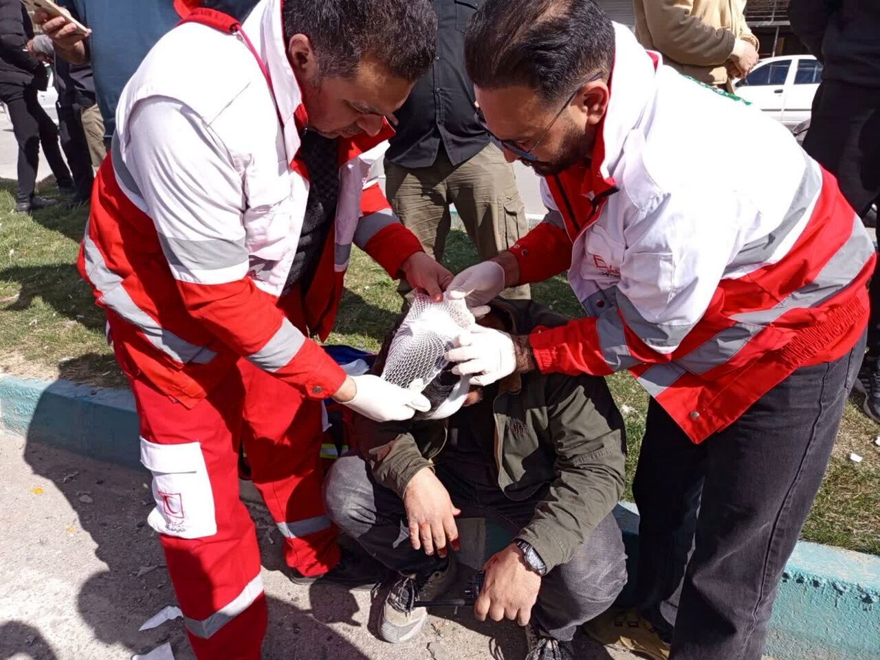 کمک‌های اولیه در شرایط بحرانی
