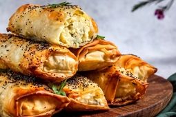 طرز تهیه بورک مرغ و قارچ به روش ترکیه ای
