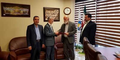بیمه ایران بیمه مسئولیت جهادگران سلامت را تقبل کرد